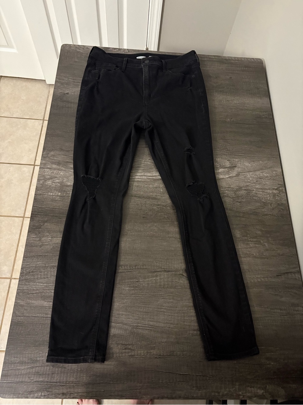 Old Navy Black Ripped Super Skinny Jeans